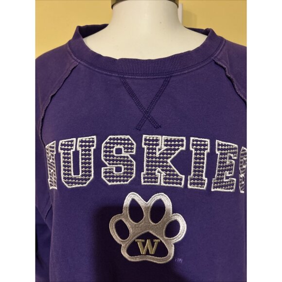 NEW Washington Huskies Colosseum Athletics Purple Crew Neck Sweatshirt Women's M - Picture 6 of 12